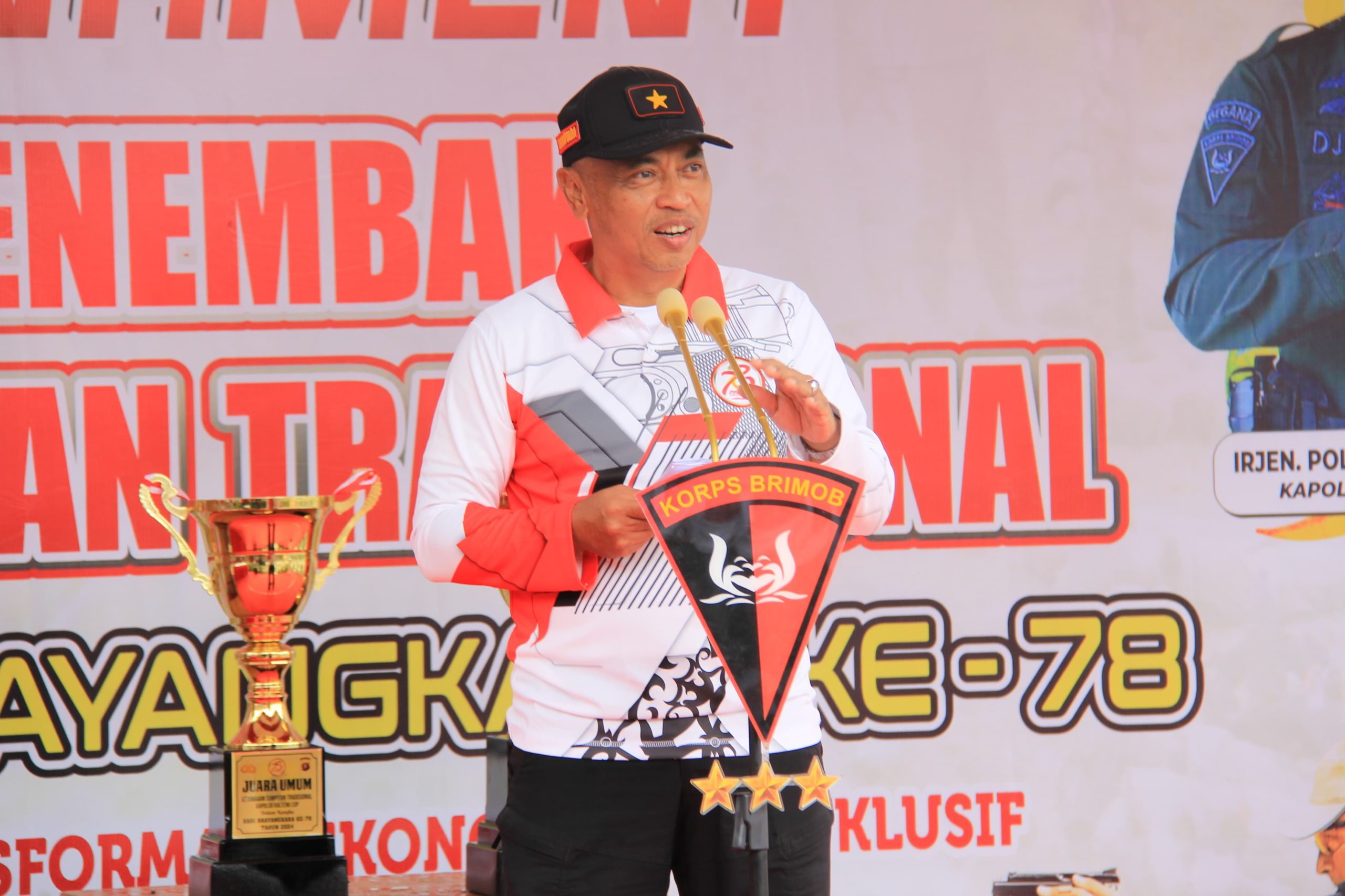 Wakapolda Kalteng Tutup Kejuaraan Menembak Dan Resmikan Lapangan Tembak Brimob Wirapratama