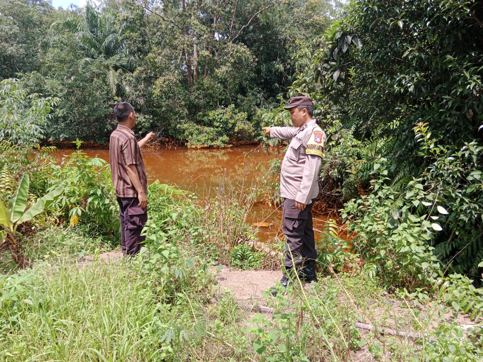 Personil Polsek Basarang Cek Sumber Air Antisipasi Karhutla Di Wilayah Kecamatan Basarang