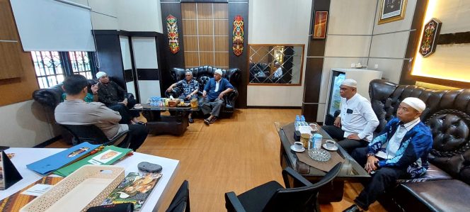 
					Jumat Curhat Polres Kobar Bersama Kerukunan Bubuhan Banjar