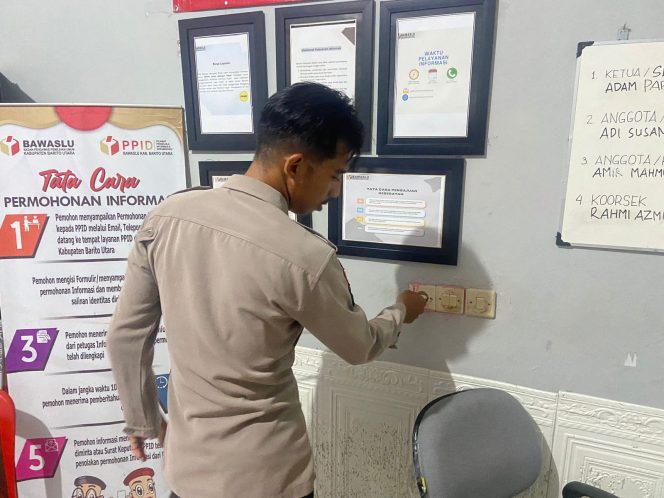 
					Polres Barito Utara Kawal Ketat Kantor Bawaslu Demi Suksesnya PSU