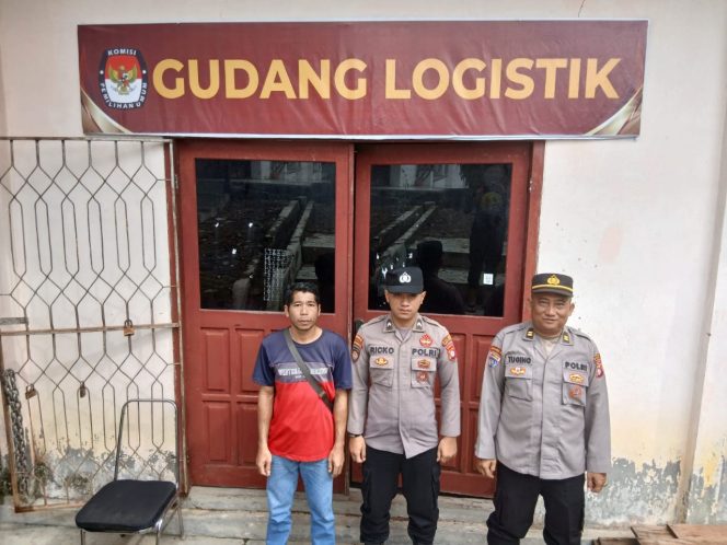 
					Tahapan PSU Berjalan, Polres Barito Utara Perkuat Pengamanan Gudang Logistik KPU