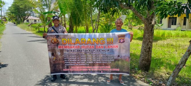
					Sebagai Bentuk Pencegahan Polsek Kapuas Hilir Gencar Laksanakan Sosialisasi Larangan Karhutla Kepada Masyarakat