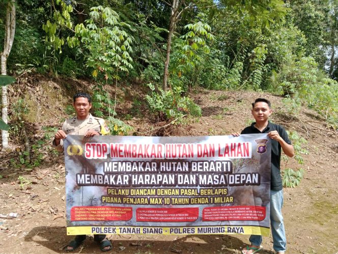 
					Bhabinkamtibmas Beri Imbauan Larangan Aksi Karhutla Di Desa Konut