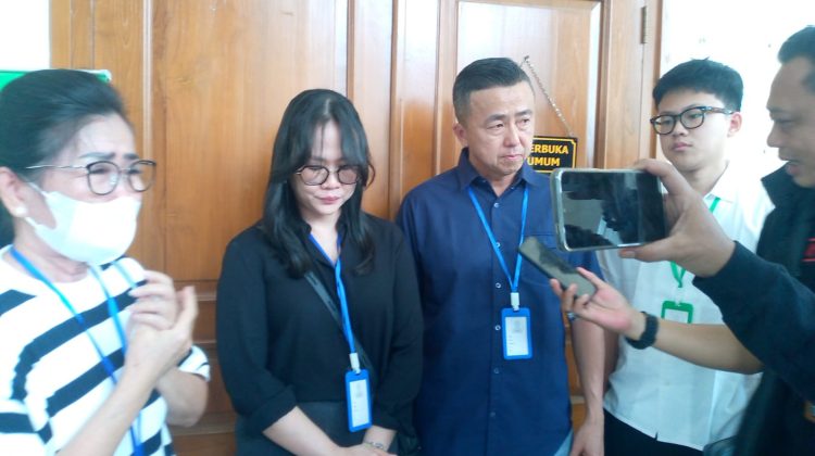 Majelis Hakim Diminta Keluarkan Penetapan Penahanan Terhadap Terdakwa Ivon