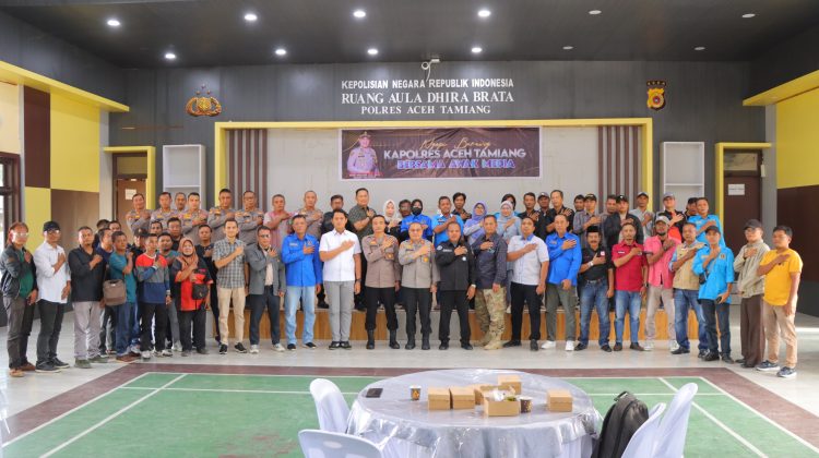 Polres Aceh Tamiang Gelar Konferensi Pers Bersama Para Wartawan