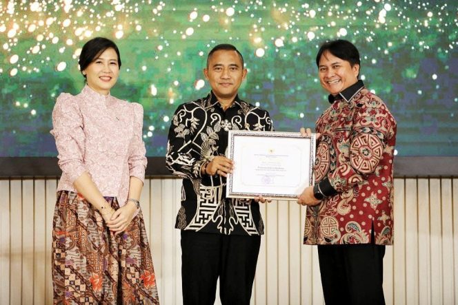 
					Pemkot Bandung Raih Penghargaan Kota Layak Anak 2025 Kategori Nindya
