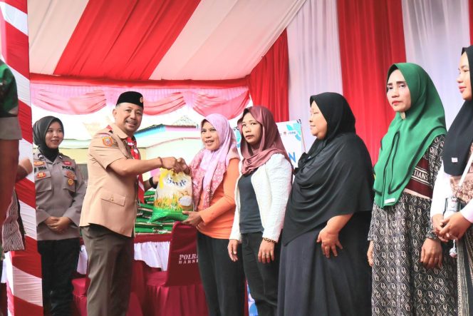 
					Dukung Stabilisasi Pangan Dan Harga Pokok, Polres Barsel Gelar Gerakan Pangan Murah