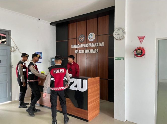 
					Tingkatkan Keamanan, Polres Sukamara Lakukan Patroli Rutin ke Lapas