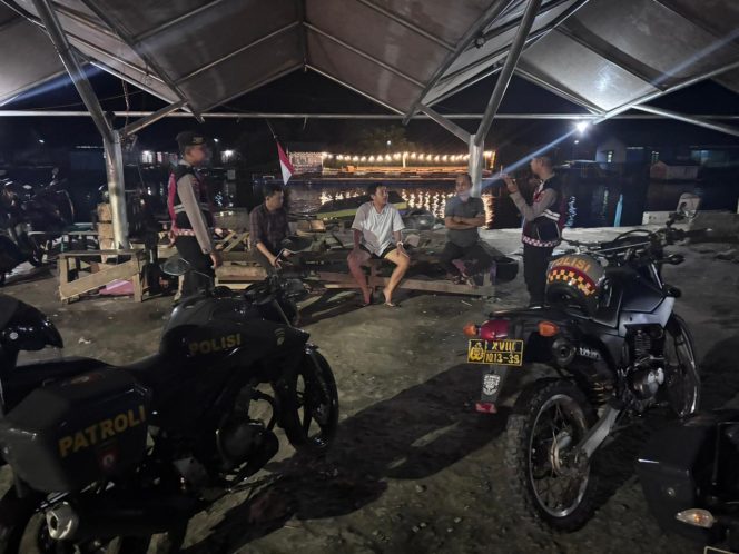 
					Patroli Malam Polres Sukamara di Pelabuhan Speed Boat