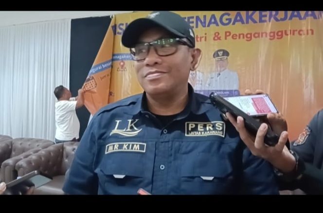 
					Paradoks Industri dan Pengangguran di Karawang