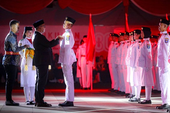 
					Wali Kota Kukuhkan 100 Anggota Paskibraka Kota Bandung Tahun 2025