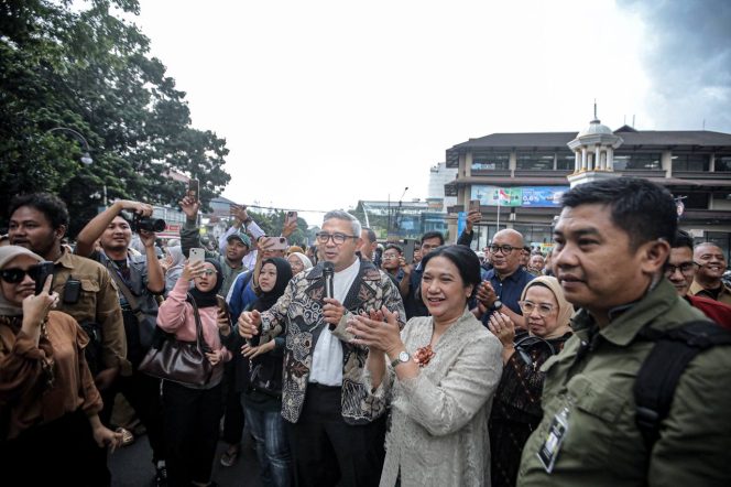 
					Kota Bandung Jadi Tuan Rumah, Kirab Budaya HUT ke-80 Jabar Meriah