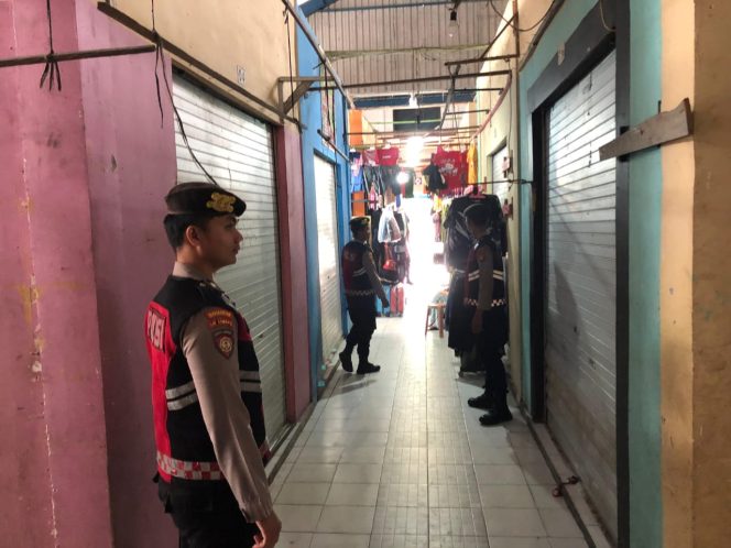 
					“Polres Sukamara Laksanakan Pengamanan Pasar Inpres Sukamara untuk Jaga Ketertiban Masyarakat”
