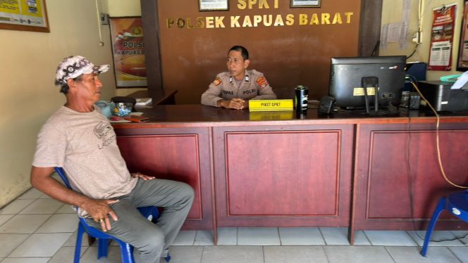 
					Berikan Pelayanan kepada Masyarakat yang ingin Membuat SKCK Di Kantor Polsek Kapuas Barat Barat
