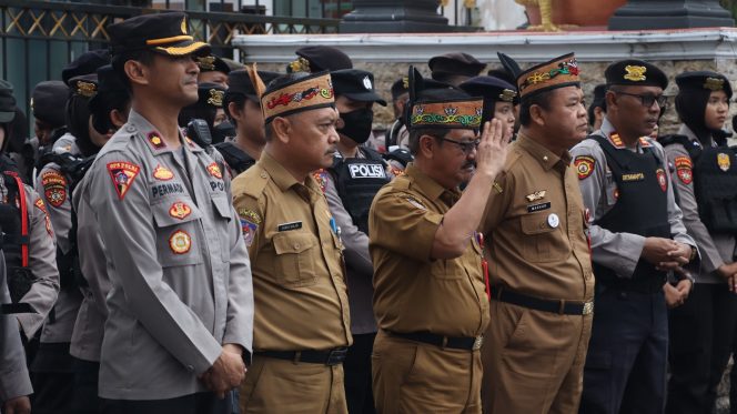 
					Kedepankan Sikap Humanis, Polresta Palangka Raya Sukses Amankan Jalannya Aksi Aliansi Dayak Bersatu