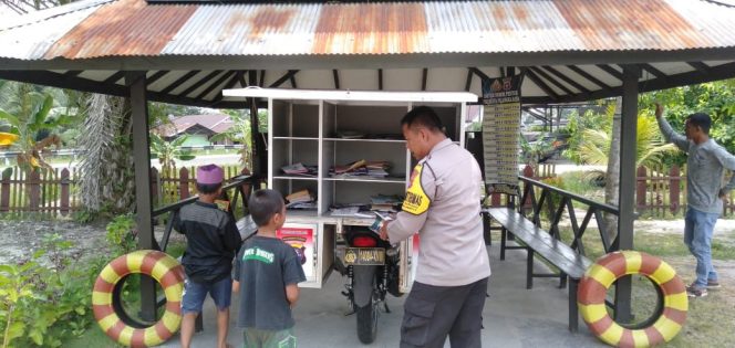 
					Bhabinkamtibmas Polsek Rakumpit Jalankan Program Bajaka Presisi di Petuk Barunai