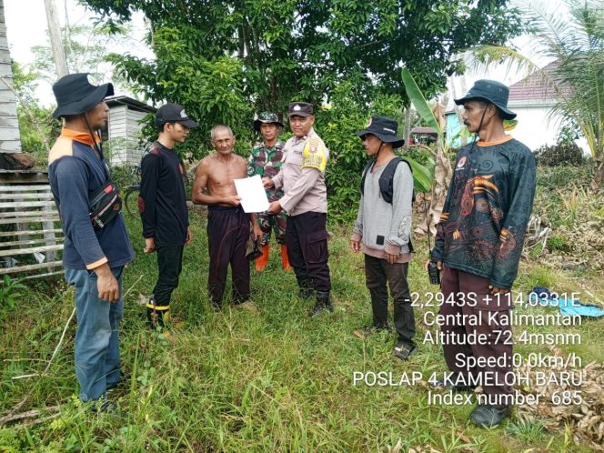 
					Cegah Karhutla, Anggota Polsek Sabangau Dampingi Patroli Bersama TSAK di Kelurahan Kameloh Baru