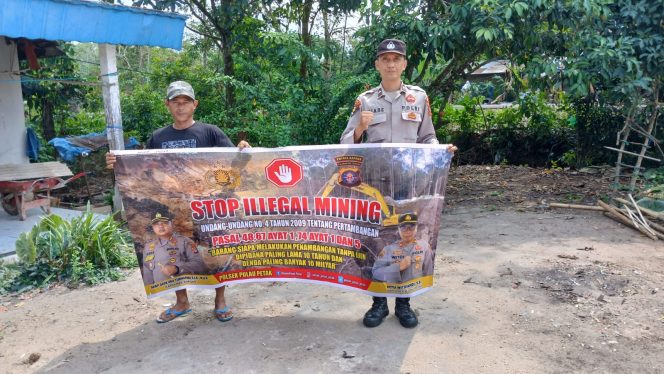 
					PERSONEL POLSEK PULAU PETAK LAKSANAKAN SOSIALISASI ILEGAL MINING KE MASYARAKAT GUNA PENCEGAHAN TAMBANG LIAR DI WILAYAH KECAMATAN PULAU PETAK