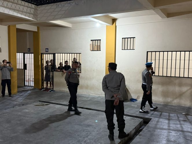 
					Pastikan Keamanan Mako, Polresta Palangka Raya Cek Kondisi Keamanan Ruang Tahanan