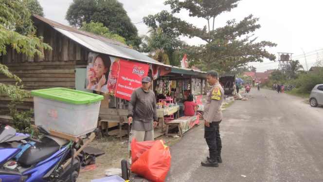 
					Di Marang, Polsek Bukit Batu Tinjau Kamtibmas di Pasar Dadakan