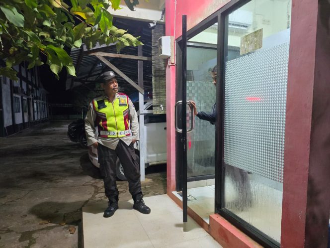 
					Jaga Sitkamtibmas aman Polsek Cempaga Laksanakan patroli KRYD