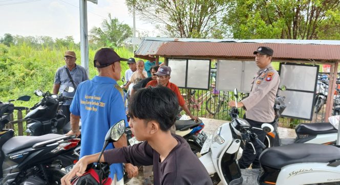 
					PERSONIL POLSEK PULAU PETAK LAKSANAKAN PATROLI DIALOGIS KE DESA-DESA WILAYAH KECAMATAN PULAU PETAK