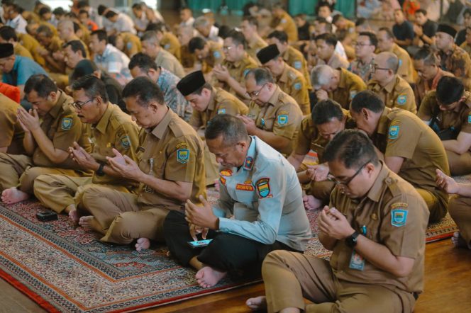 
					Kota Bandung Mengetuk Pintu Langit Demi Persatuan Negeri