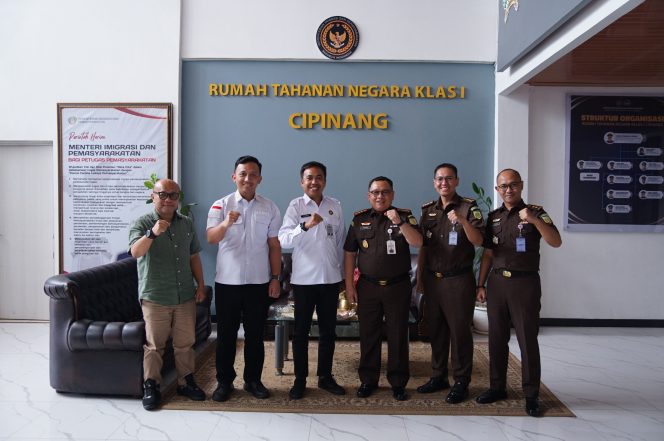 
					Perkuat Sinergi Berlandaskan Integritas, Kajari Jakarta Utara Sambangi Rutan Cipinang