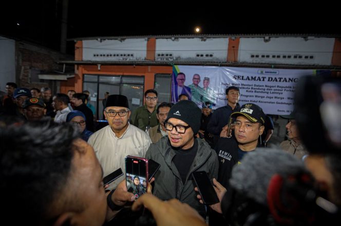 
					Wamendagri Apresiasi Kota Bandung Tercepat Aktifkan Siskamling