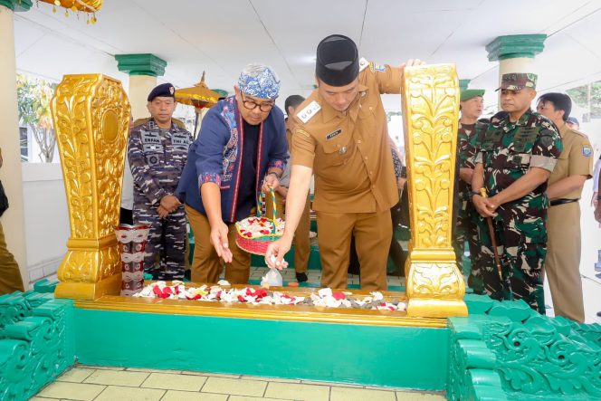 
					Jelang HJKB ke-215, Farhan dan Erwin Berziarah ke Makam Leluhur Pendiri Kota Bandung