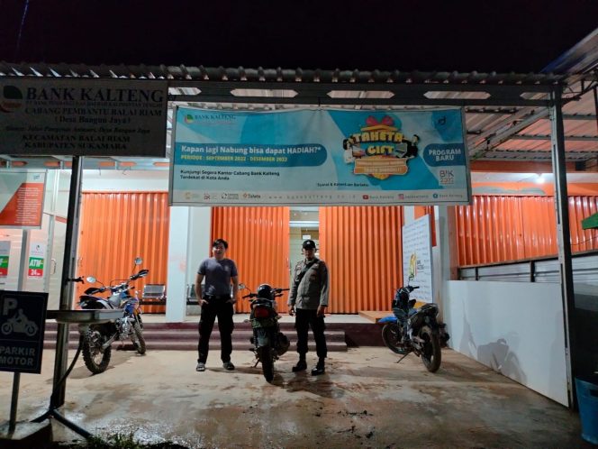 
					Polsek Balai Riam Hadirkan Rasa Nyaman Lewat Patroli Malam