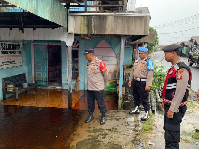 
					Polres Sukamara Lakukan Patroli Cek Debit Air di Titik Rawan