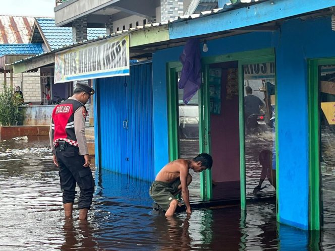 
					Polres Sukamara Laksanakan Patroli Harkamtibmas di Area Pemukiman Tergenang Air