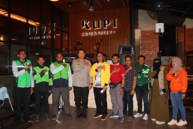 
					Pererat Persaudaraan, Kapolres Kobar Gelar Silaturahmi Bersama Driver Ojol