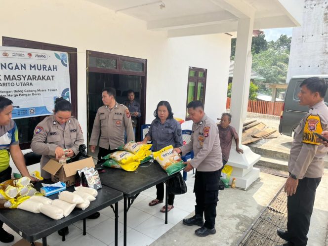 
					Polres Barito Utara Hadirkan Pangan Terjangkau Lewat Gerakan Pangan Murah, Salurkan Beras SPHP ke Masyarakat