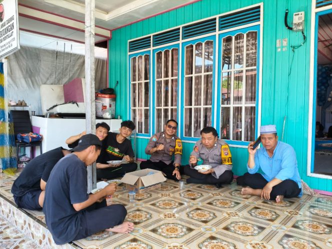 
					Polres Barito Utara Hadir di Tengah Warga, Bhabinkamtibmas Desa Ruji Ajak Masyarakat Jaga Kamtibmas Lewat Sambang Dialogis