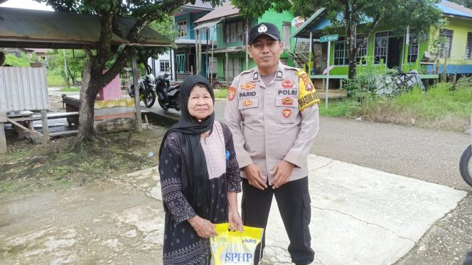 Bhabinkamtibmas Desa Luwe Hulu Laksanakan Sambang Dan Silaturahmi Kamtibmas Di Kecamatan Lahei Barat