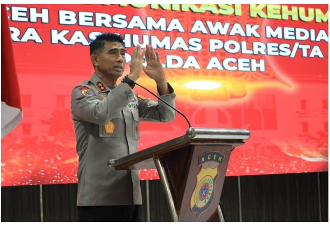 
					Kapolda Aceh : Mari kita Ciptakan narasi positif, komunikasi sehat dan membangun melalui Media
