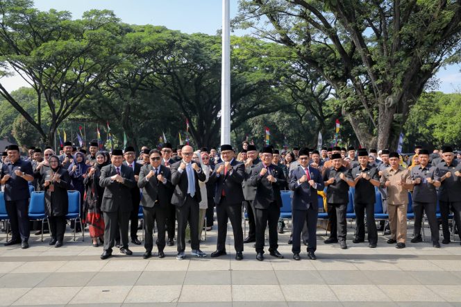 
					Wali Kota Bandung Lantik 173 Pejabat, Tegaskan Integritas Sebagai Fondasi Birokrasi
