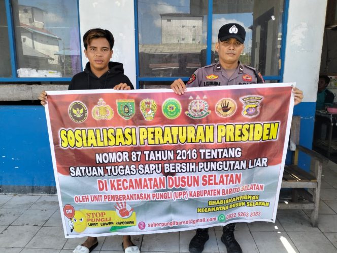 
					Berantas Pungli, Personel Polsek Dusun Selatan Beri Imbauan Terkait Larangan Pungli Dengan Masyarakat