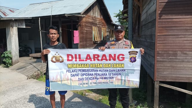 
					Antisipasi Karhutla, Personel Polsek Dusun Hilir Gencarkan Sosialisasi Terkait Larangan Karhutla