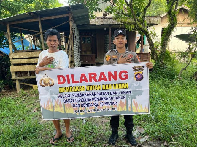 
					Antisipasi Karhutla, Personel Polsek Dusun Hilir Gencarkan Sosialisasi Terkait Larangan Karhutla