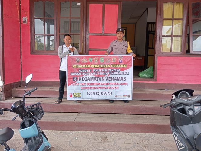 
					Cegah Pungli, Personel Polsek Jenamas Gencar Beri Imbauan Kepada Warga Masyarakat