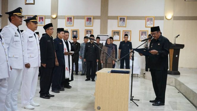 
					Pemkab Sukabumi Rotasi dan Mutasi Sejumlah ASN
