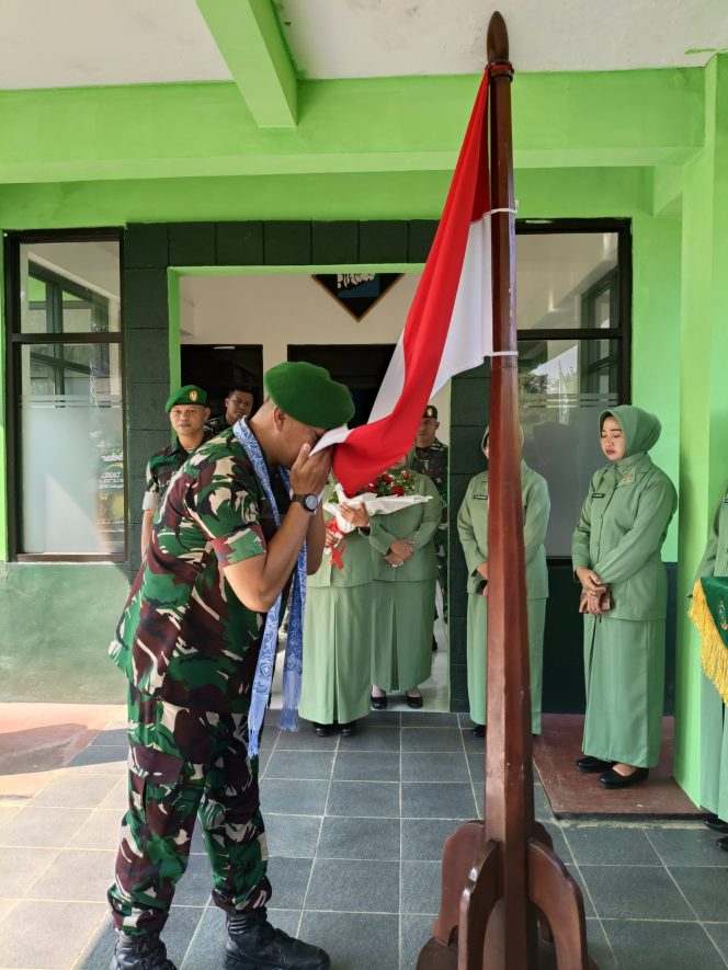 
					Dandim Baru Kodim 0622/Kab. Sukabumi Ajak Anggota Jaga Nama Baik Satuan dan Tingkatkan Prestasi