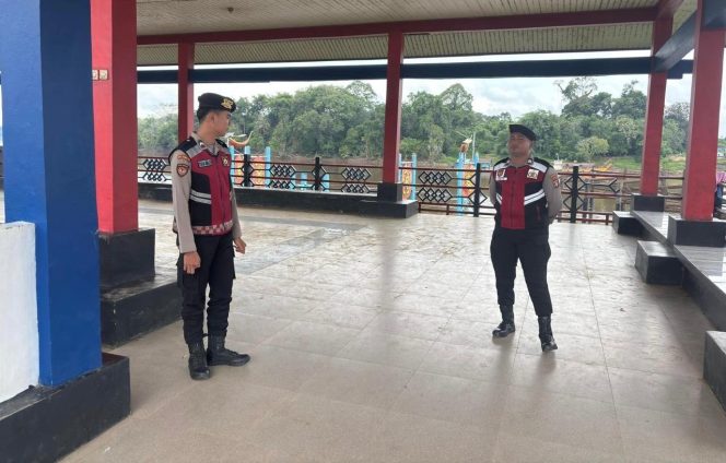 
					Patroli Siang, Satsamapta Polres Murung Raya Sambang Dermaga Putri Sikan