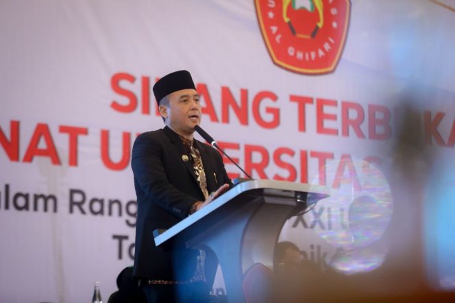 
					Wakil Wali Kota Bandung: Wisuda Bukan Akhir tapi Awal Pengabdian