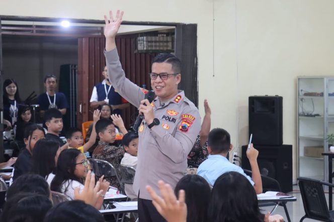 
					Kapolres Purbalingga Isi Seminar Kebangsaan di Gereja Santo Agustinus