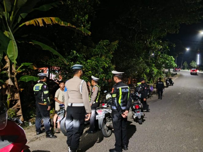 
					Cegah Balapan Liar, Polres Murung Raya Lakukan Patroli Blue Light