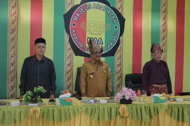 
					Wabup Ismail Buka Pelatihan Pemberdayaan lembaga Adat Aceh Tamiang